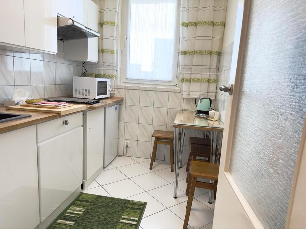 Apartament Bazylianska - 100M Do Metra "Brodno", 20 Minut Do Centrum Warszawy Varsóvia Exterior foto