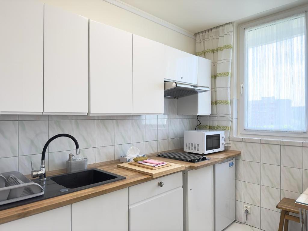 Apartament Bazylianska - 100M Do Metra "Brodno", 20 Minut Do Centrum Warszawy Varsóvia Exterior foto